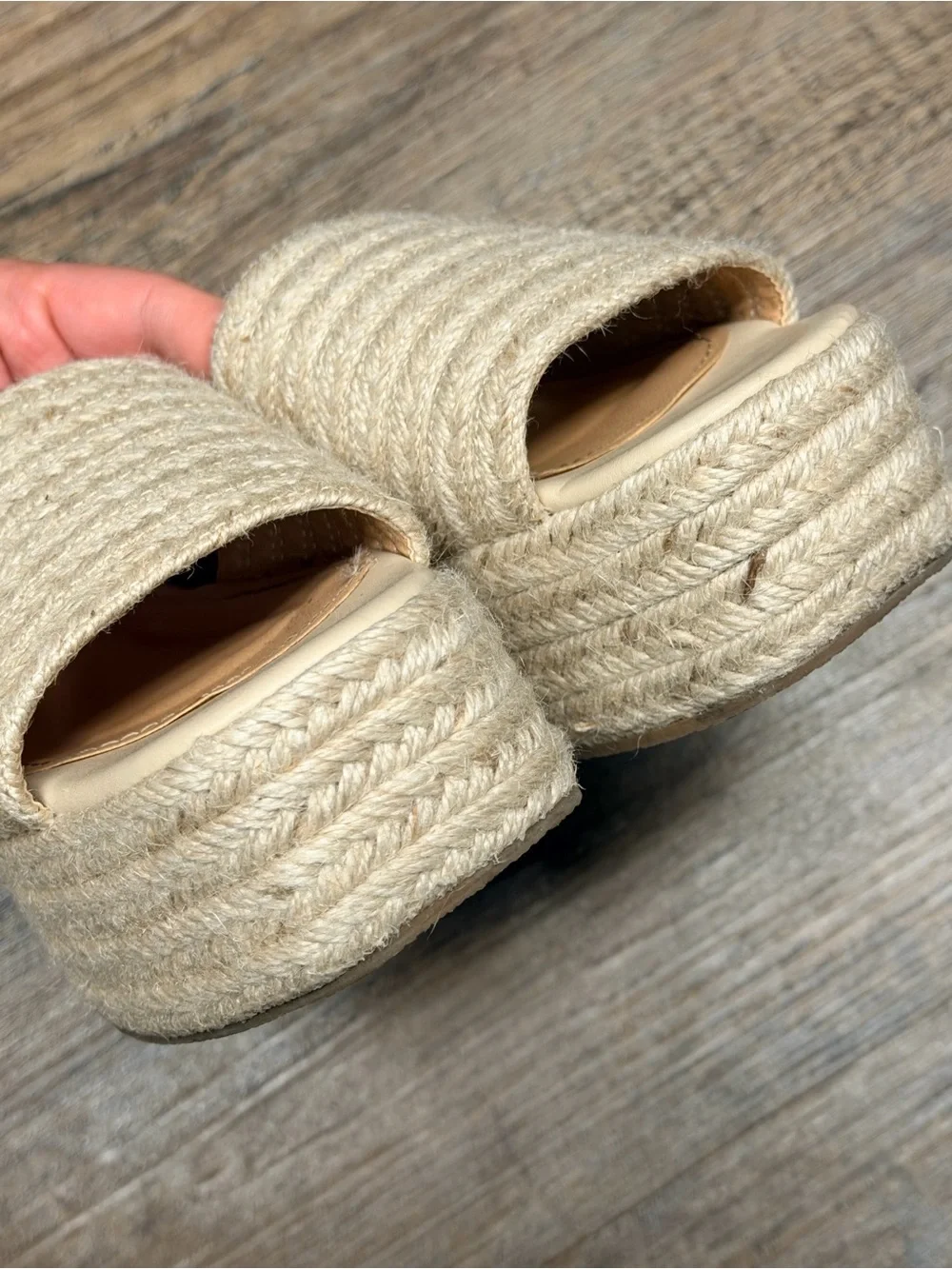 Lulu's Beige Espadrille Platform Slide Sandals women’s size 6